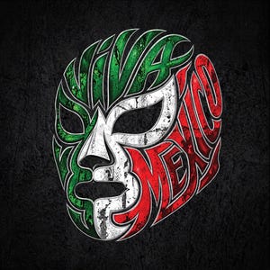 Pode incluir: Um gráfico estilizado de máscara de lucha libre com as cores da bandeira mexicana em verde, branco e vermelho. O design integra o texto Viva Mexico nos contornos da máscara com uma textura desgastada e envelhecida em toda a imagem.