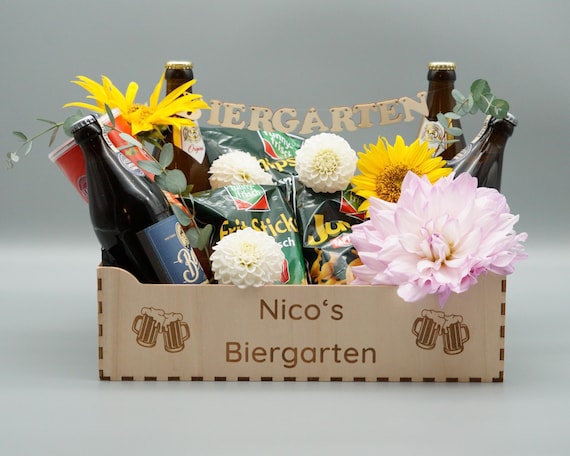 Geschenkkorb/ Geschenk Bierliebhaber/ Geschenkidee Bier/ Vatertag/ personalisierbarer Biergarten in Holzkiste/ Geschenkkiste/ Holzkiste Bier
