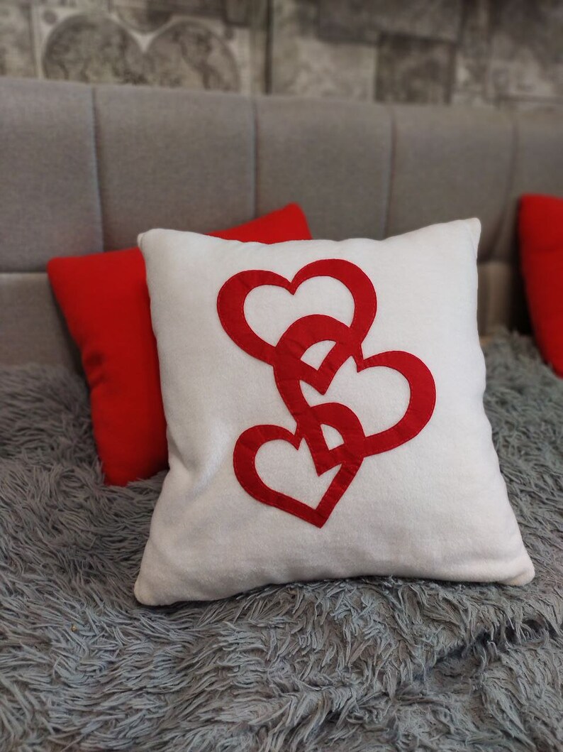 Handmade decorative pillow with a heart zdjęcie 4