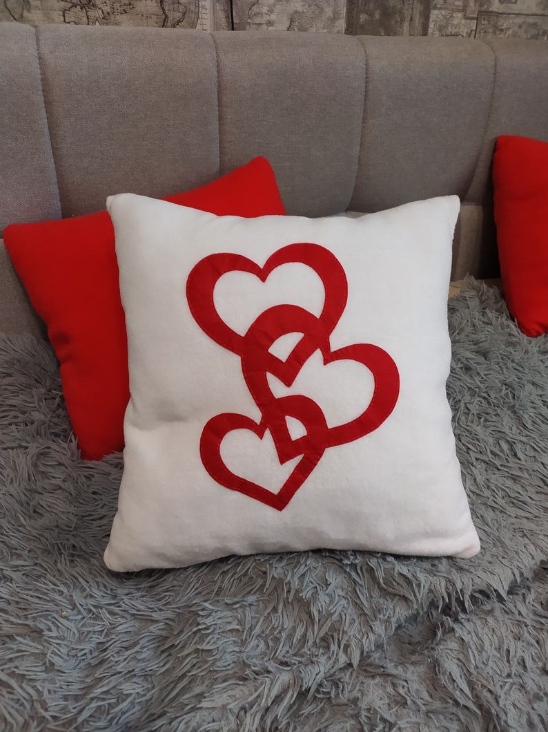 Handmade decorative pillow with a heart zdjęcie 7