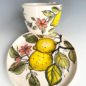 Zestaw ceramicznych filiżanek i spodków, kamionkowy, ręcznie robiony, malowany ręcznie, prezent dla miłośników herbaty i kawy, wyjątkowy i rzadki, motyw kwiatowy z cytrynami