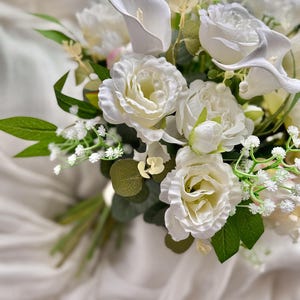Bridal white green bouquet, wedding bouquet, faux flowers bunch, ivory bridal bouquet, silk wedding calla lily flower, white bridal bouquet