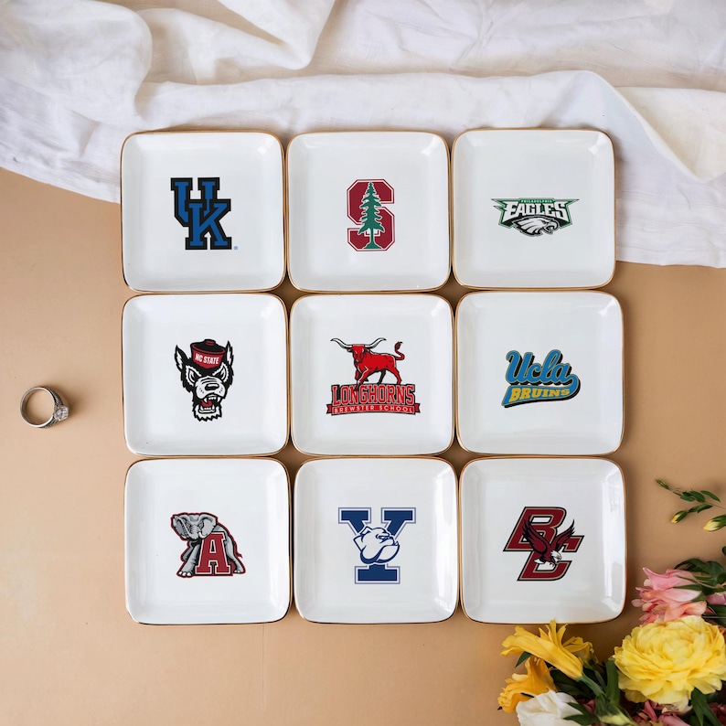 Custom College Logo Trinket Dish, Personalized Gift, Graduation Gift, Class of 2026, Gift for Friend, University Ring Dish, Graduation 2026 bild 6