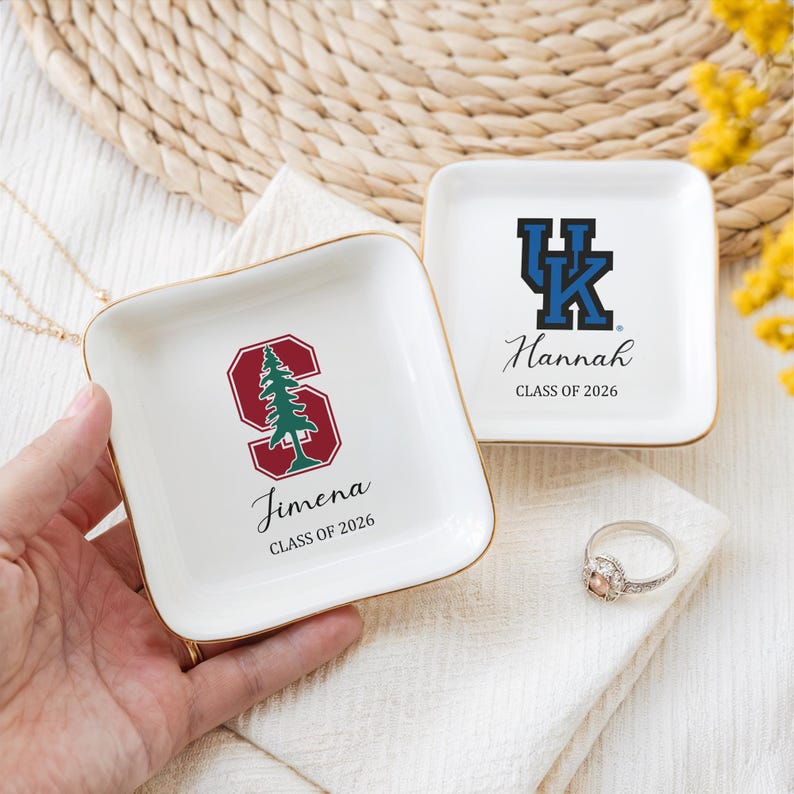 Custom College Logo Trinket Dish, Personalized Gift, Graduation Gift, Class of 2026, Gift for Friend, University Ring Dish, Graduation 2026 bild 3