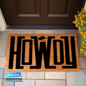 Howdy Doormat, Western Doormat, Boho Decor, Western Decor, Custom Doormat, Texas Doormat, Housewarming Gift, Farmhouse Decor, Outdoor Mat