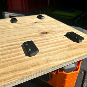 Mounting Feet for Worktop - Klein Tools MODbox™