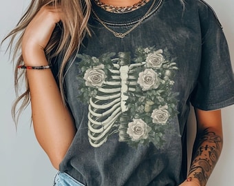 Floral Skeleton Comfort Colors® Shirt, Vintage Style Botanical Ribcage Tee, Wildflower Anatomy Tees, Halloween Crewneck, Plant Lover Gift