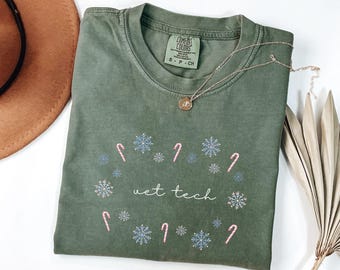 Vet Tech Comfort Colors T-Shirt, Christmas Snowflake Candy Cane Tee