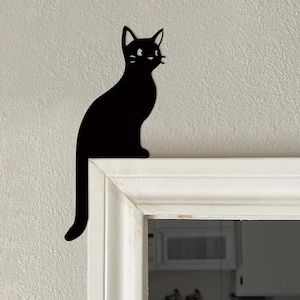 黒猫のドア枠飾り かわいい木製壁掛け | ミニマリストな猫のシルエット ドア枠飾り | 猫好きへの面白いギフト ホームアクセントデコレーション