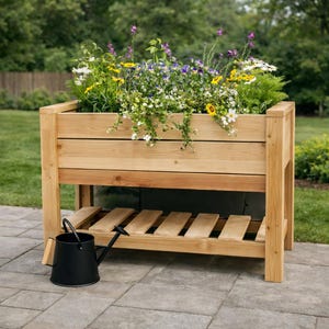 高さのあるプランターボックスの設計図：DIYガーデンベッド、木製シダー植木台（PDFダウンロード）