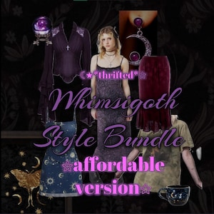 Könnte beinhalten: Ein Whimsigoth-Style-Bundle mit verschiedenen Kleidungsstücken und Accessoires. Enthält eine dunkelviolette Bluse, ein marineblaues Kleid mit einem Himmelsmuster, einen bordeauxfarbenen Rock und ein grünes T-Shirt. Das Bild zeigt auch eine Kristallkugel, einen Halbmond-Ohrring und eine Tasse.