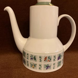 Royal Doulton Coffee (Tea) Pot Vintage