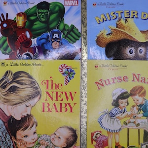 Pequeños libros dorados surtidos
