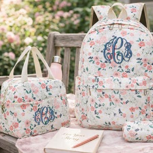 Zestaw lunchowy z plecakiem w stylu shabby chic w kwiaty i monogramem w torbie szkolnej