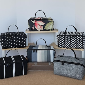 Magic Pouch: Convertible Tray Zipper Bag in Black Prints