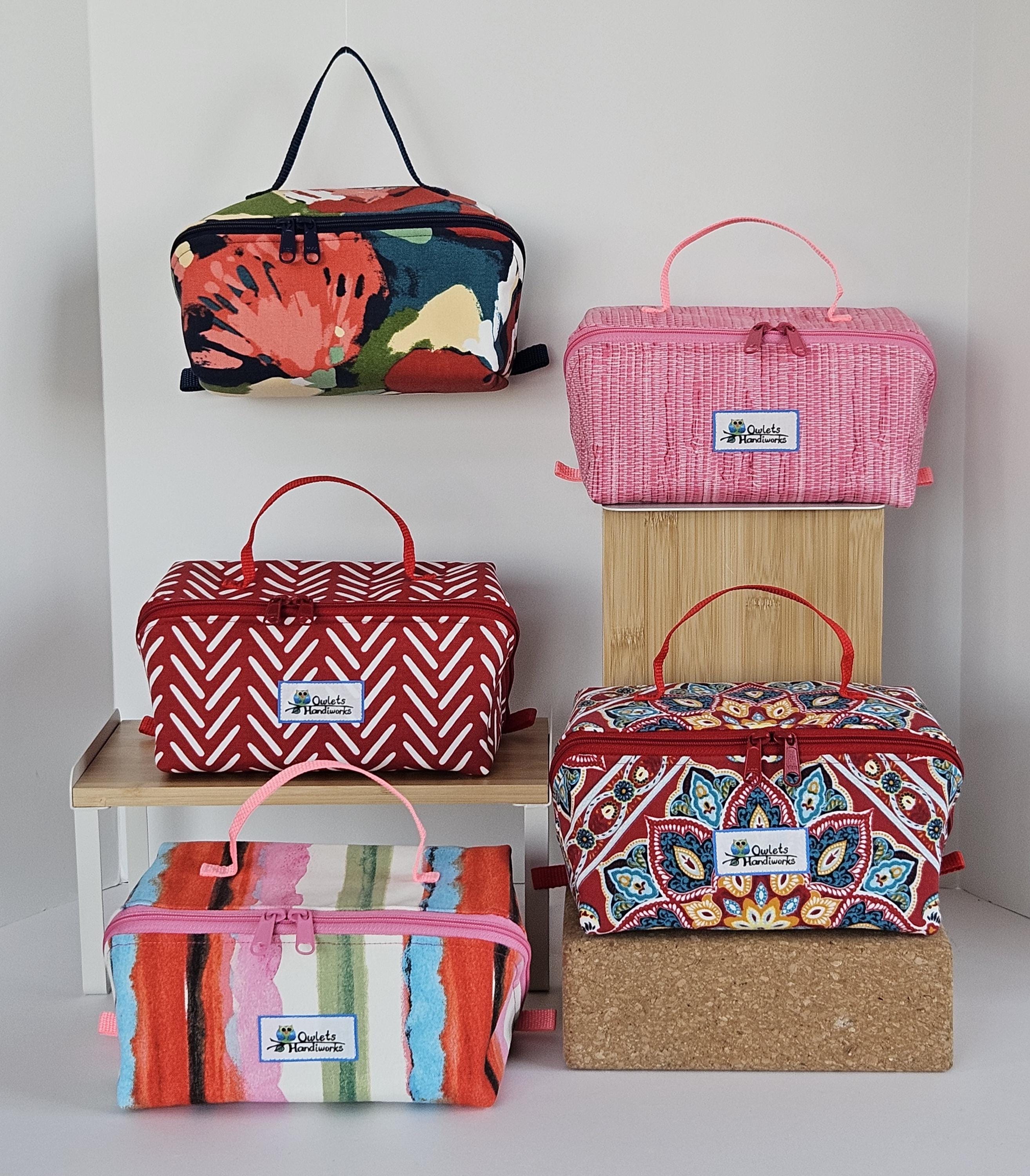 Reds & Pink Magic Pouch: Convertible Tray Zippered Bag