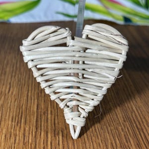 Vine Hearts For Bird Toy Making, Bird Toy Parts, Natural Toy Parts for Parrot Budgie Parakeet Cockatiel Lovebird Conure