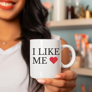 JAG GILLAR MIG HJÄRTA Kaffemugg | Deadpool & Wolverine Kaffemugg | Marvel Kaffemugg | Vit Keramisk Mugg (313 ml, 440 ml) bild 5