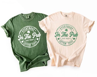Shirt St. Patrick Everybody in the Pub Gettin Tipsy, grappig T-shirt St Paddys Day Drinking, T-shirt Irish Party