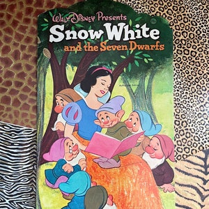 Vintage 1967 Snow White and the Seven Dwarfs Book