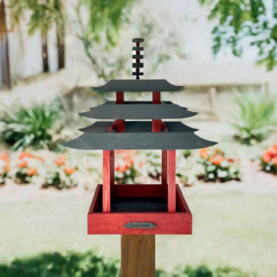 Safarispot ボーダー フード bohemianseoul Grand Pagoda Bird Feeder: XL Asian Style Cedar Platform - Etsy
