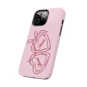 Custodia per iPhone 17 Pro Max Pink Coquette Locket, delicata cover per telefono a forma di cuore, accessorio tecnologico romantico ed estetico per ragazze. immagine 4