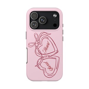 Custodia per iPhone 17 Pro Max Pink Coquette Locket, delicata cover per telefono a forma di cuore, accessorio tecnologico romantico ed estetico per ragazze. immagine 1