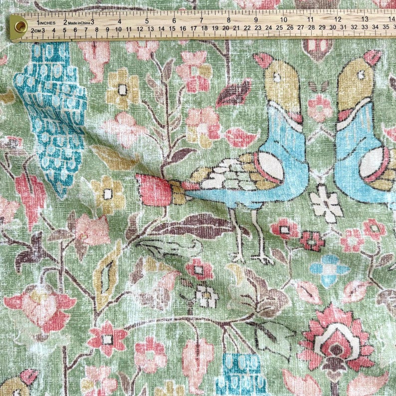 Hellgrüner Vogel-Muster-Stoff Lebhafter Baumwollstoff Pistaziengrüner Blumendrapierungs-Stoff Wohndekor-Stoff Massenvorrat Vorhang-Kissen-Stoff Bild 3