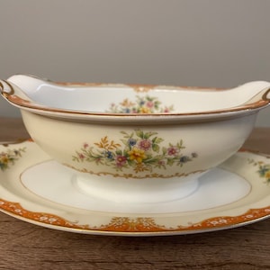 Vintage Noritake Japan Gravy Boat with Attached Under Plate, Vinatge Gravy Bowl, Antique Gravy Bowl