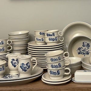 1960s Vintage Pfaltzgraff Yorktowne Stoneware - Pieces Sold Separately