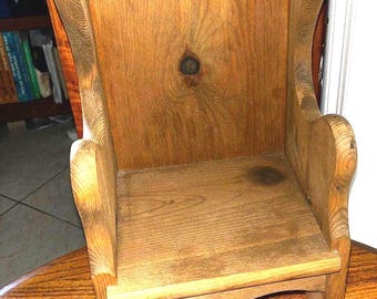 Home Interiors'  Vintage Pouting Chair-Solid Wood - Used for doll or decorative