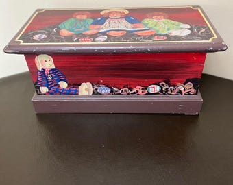 Baúl grande de madera para juguetes o muñecas, vintage, pintado a mano