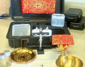 Kits de viaje para sacerdotes para la misa