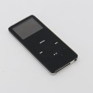 Apple Ipod Nano 1st Gen 4GB Turns on but Not Further Tested - Etsy