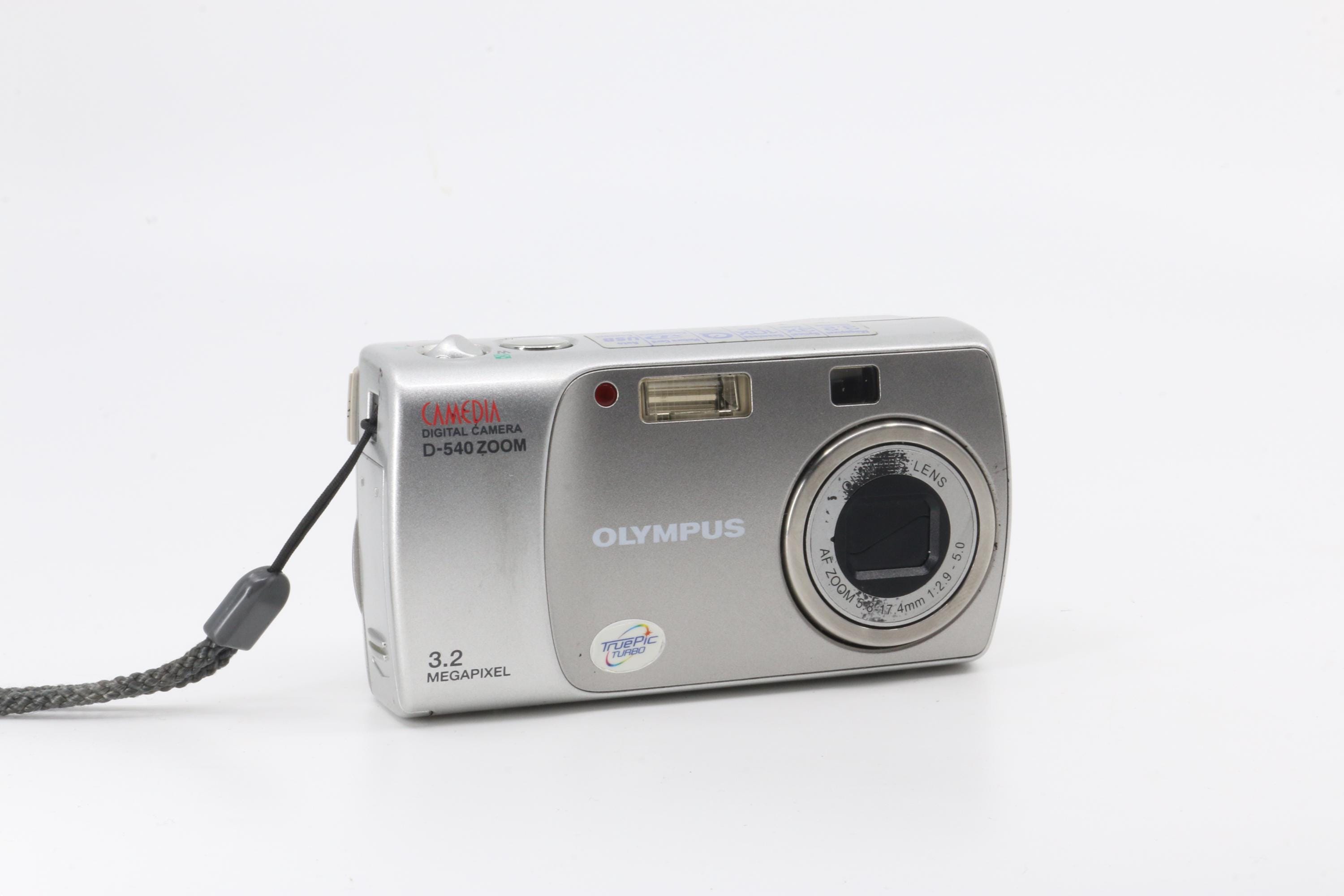 Olympus Camedia D-540 Zoom Vintage Digital Camera (excellent