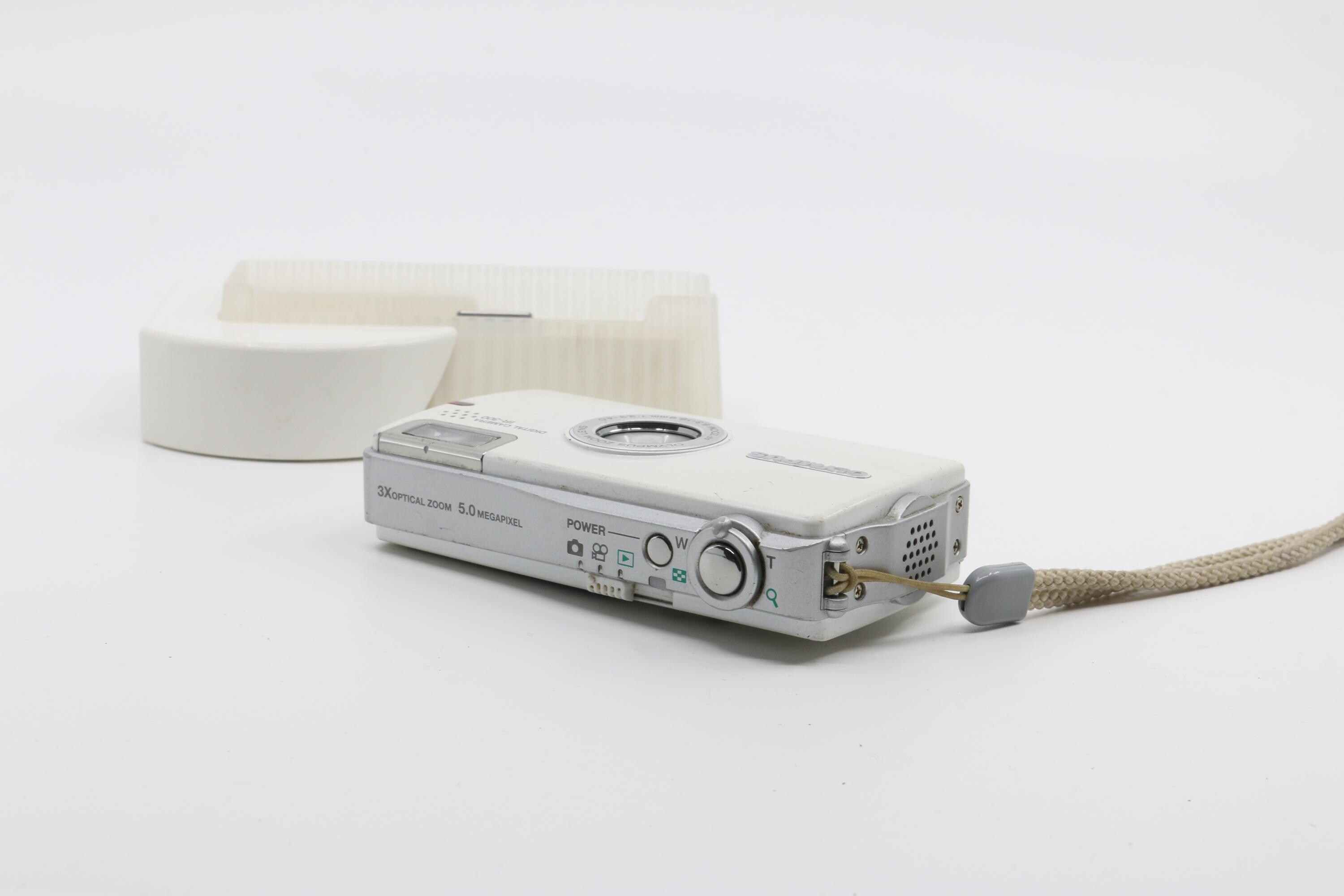 RARE Full Set Olympus IR-300 Digital Camera With Docking Station