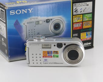 Boxed Sony DSC-P5 Cyber-shot (without Battery and Charger) Working