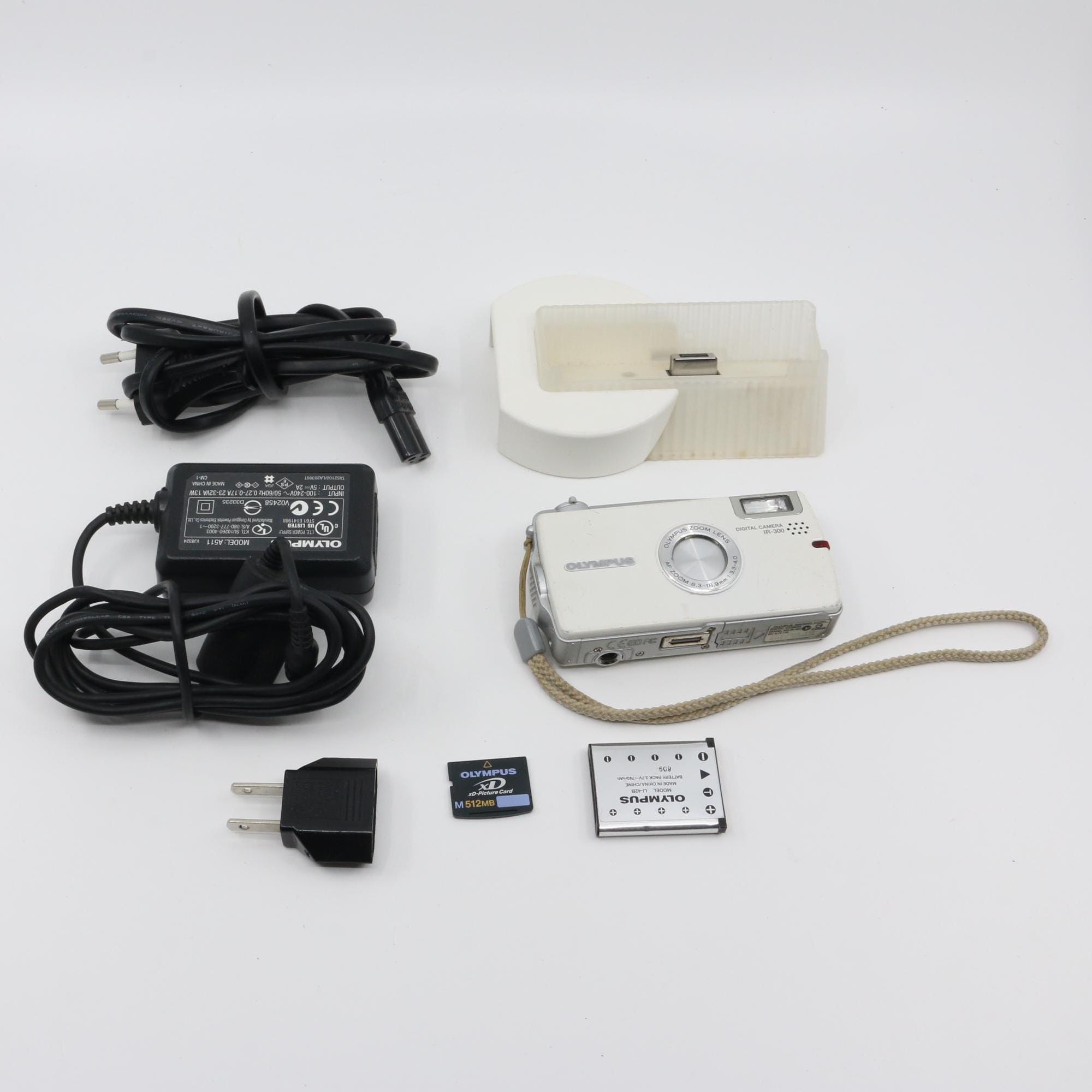 RARE Full Set Olympus IR-300 Digital Camera With Docking Station