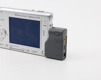 付属品多数！稼動品✨ SONY Cyber-shot　DSC-T7 本体 充電器 Sony Cyber-shot DSC-T7 Digital Camera Set (charger With European