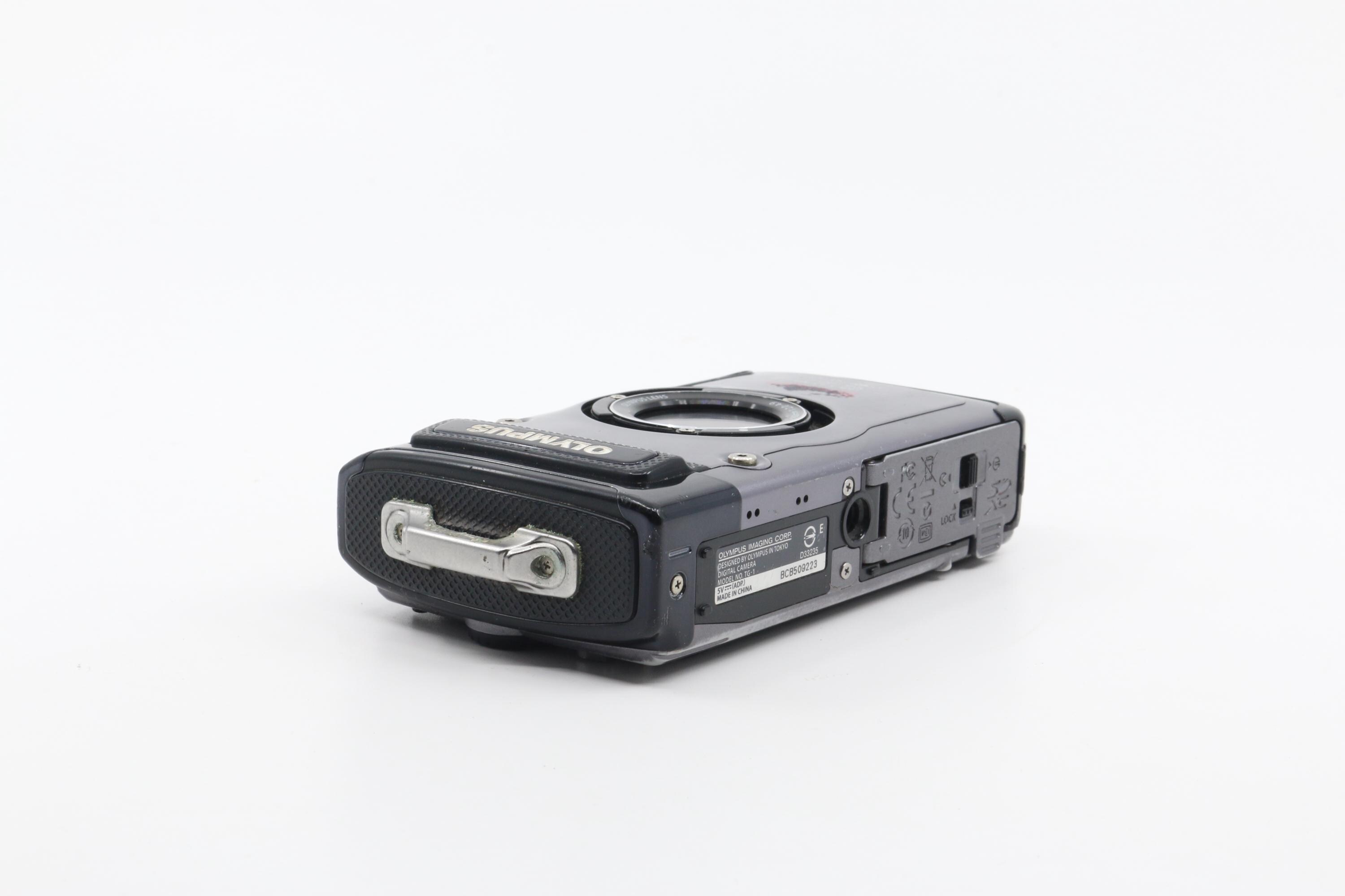 READ Olympus Tough TG-1 Digital Camera Waterproof Shockproof (no