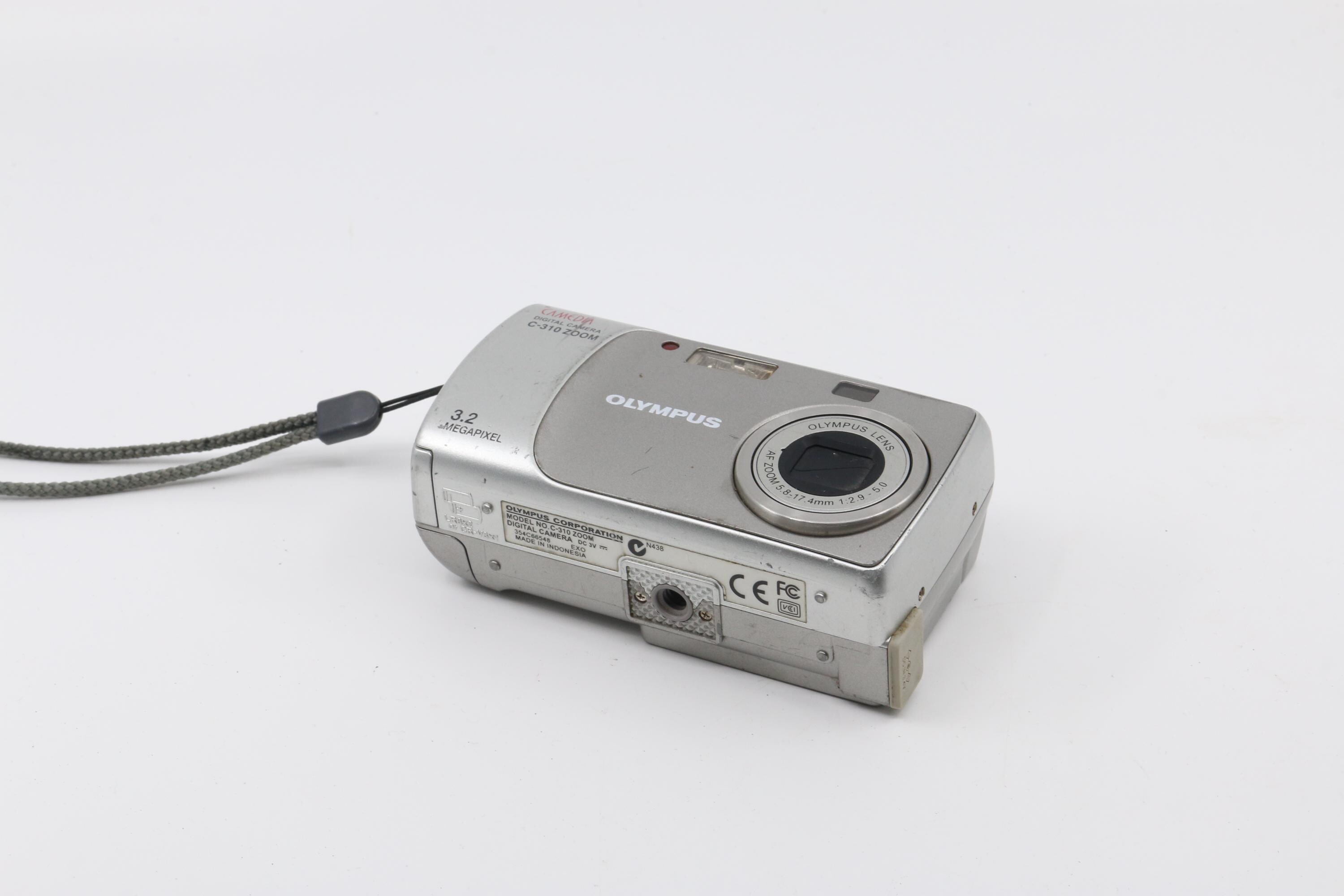 Olympus Camedia C-310 Zoom (working but Bad Cosmetic Condition