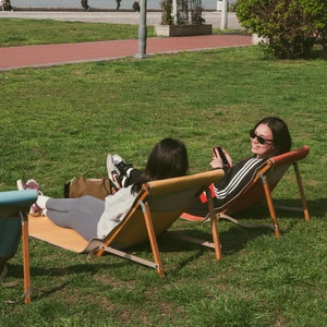 Lettino prendisole in legno regolabile e pieghevole giallo, lettino prendisole pieghevole leggero con schienale, sedia da spiaggia leggera, sedia da campeggio per esterni immagine 8