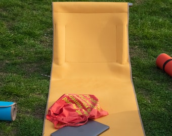 Yellow Foldable Tilt Adjustable Wooden Sun Lounger, Light Folding Sunbed with Backrest, Lightweight Beach Chair, Outdoor Camp Chair