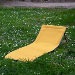 Lettino prendisole in legno regolabile e pieghevole giallo, lettino prendisole pieghevole leggero con schienale, sedia da spiaggia leggera, sedia da campeggio per esterni immagine 3