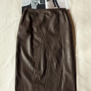 Women&#39;s Brown Leather Vintage Midi Pencil Skirt (Germany), Size S