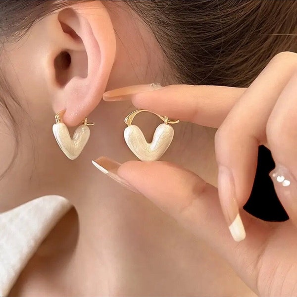 Boucles d'oreilles pendantes en forme de cœur pour femmes, bijoux d'oreille piercing, doux, minimaliste, amour, coréen, mode, élégant