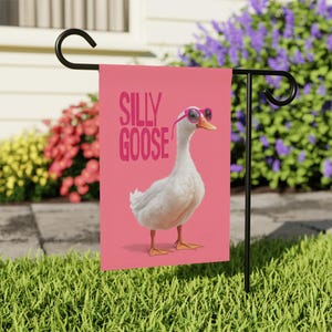Fånig gås hem- och trädgårdsflagga, rolig gås verandabanderoll, rosa trädgårdsflagga, humoristisk husflagga, gås i solglasögon verandaflagga, cool gås