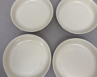 Juego de 4 cuencos para sopa y postre Lenox Solitaire Ivory W/ Platinum de porcelana, color marfil y blanco platino, 19 cm (7 1/2").