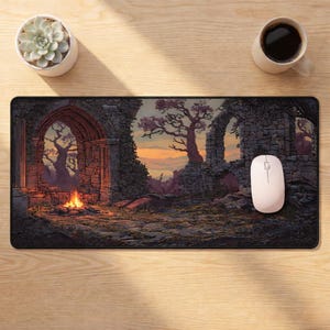Alfombrilla de escritorio para juegos con diseño de ruinas góticas: Castillo pixelado - Decoración de Dark Academia