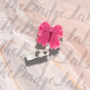 Rosa Schleife Ausweishalter, Krankenschwester Accessoire, einziehbarer Ausweishalter, Pink Ausweishalter, Ausweishalter, Geschenk für Sie